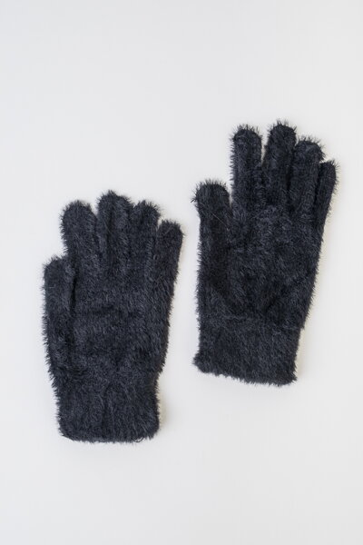 Klasické čierne rukavice